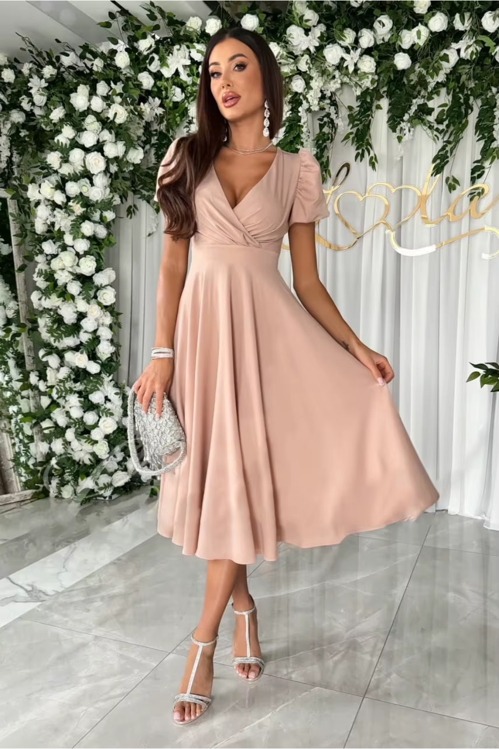 Bryher | Elegant V-Neck Midi Dress