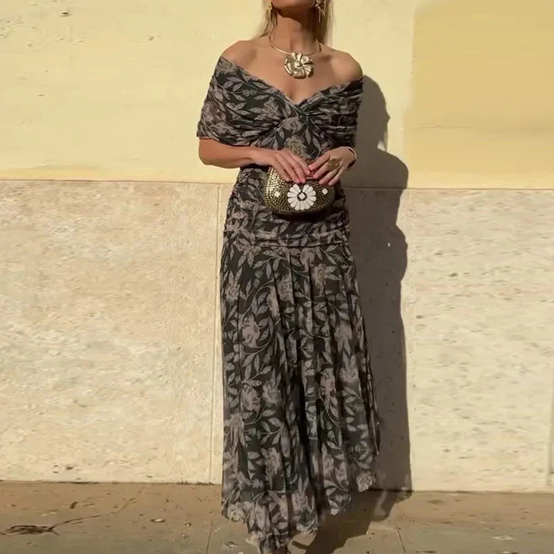 Olwen | Elegant V-Neck Dress