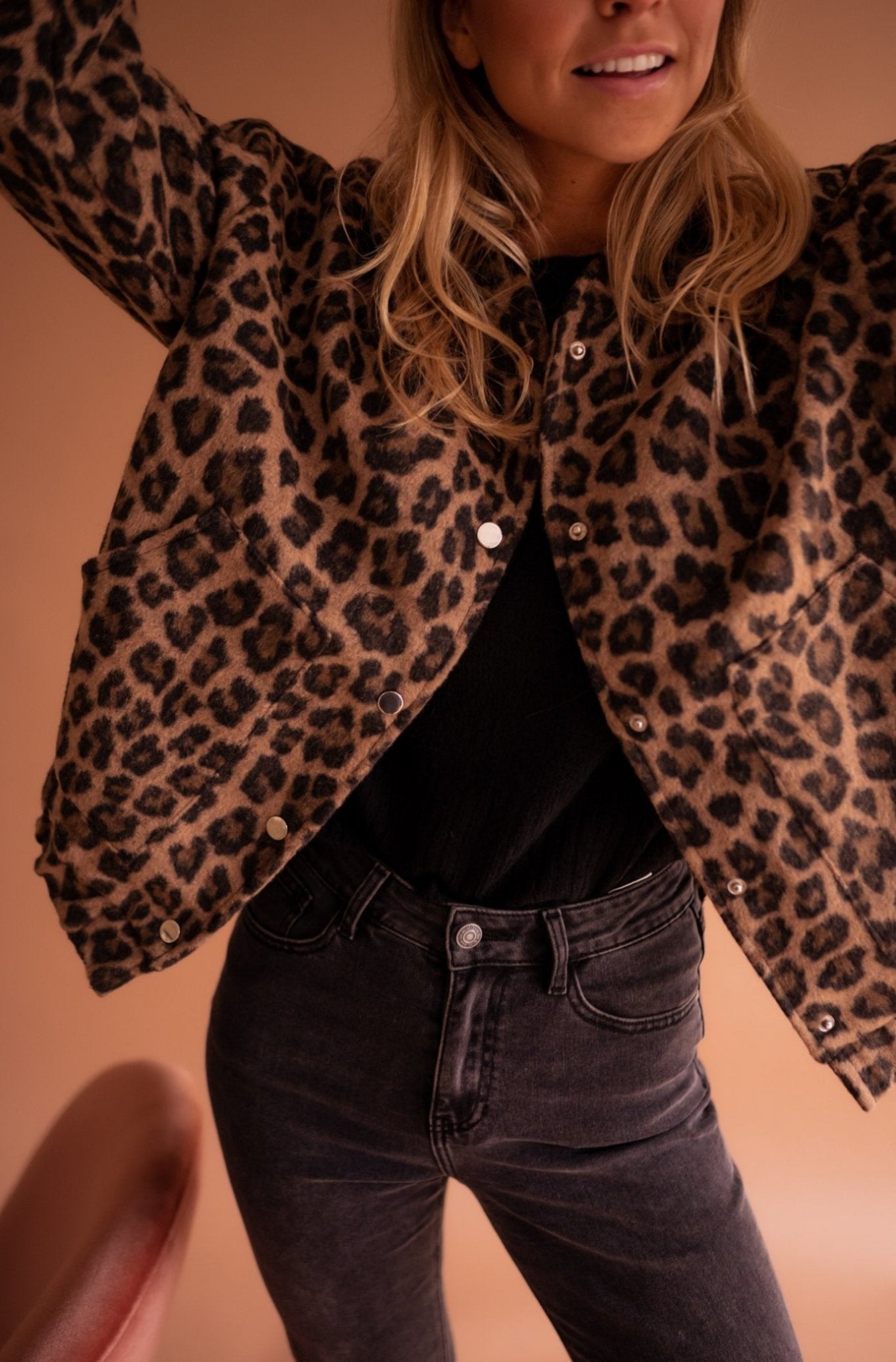 Chiara | Short jacket with leopard print