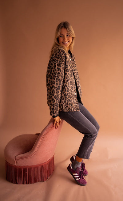 Chiara | Short jacket with leopard print
